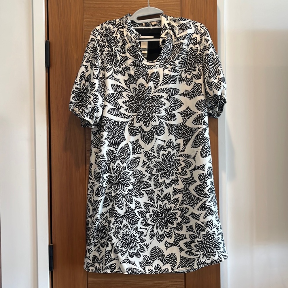 Laundry black and white silk dress size 4